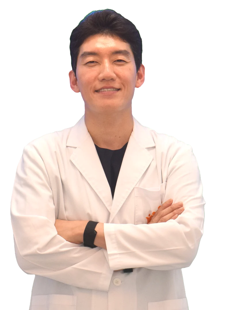 모두가원하는치과 홍대웅 대표원장